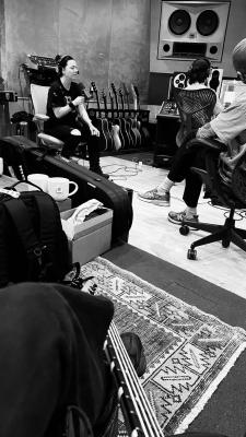 More studio content just dropped on Evanescence’s IG 👀🔥
Keywords: amy lee,evanescence,Ev5