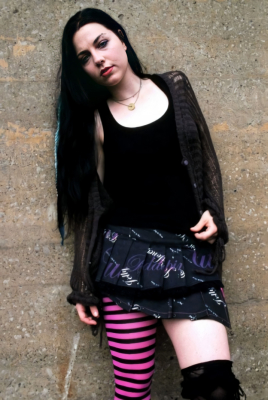 Keywords: Fallen,amy lee,amy photos,amy pic,going under,bring me to life,my immortal