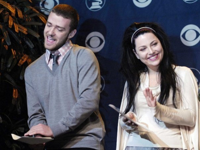 Keywords: amy lee,evanescence,49th annual grammy nominations,grammy nominations,music box,red carpet,2006