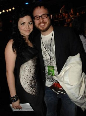Click to view full size image
==============
Keywords: amy lee,evanescence,scream fest 2007,scream fest,eli roth,2007 Keywords: amy lee,evanescence,scream fest 2007,scream fest,eli roth,2007