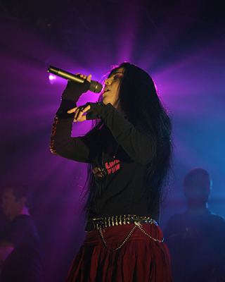 Click to view full size image
==============
Keywords: amy lee,amy photos,amy pic,evanescence,evanescence pics,fallen Keywords: amy lee,amy photos,amy pic,evanescence,evanescence pics,fallen