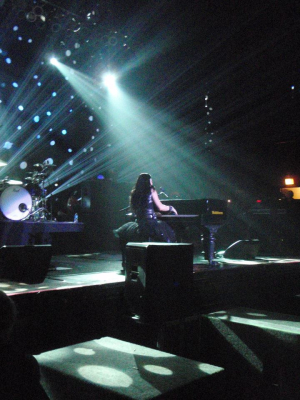 Keywords: amy lee,amy photos,amy pic,evanescence,evanescence pics,concert