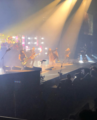 Click to view full size image
==============
Keywords: London,Canada,Life Place,amy lee,amy photos,concert,evanescence,evanescence pics,live Keywords: London,Canada,Life Place,amy lee,amy photos,concert,evanescence,evanescence pics,live