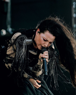 Keywords: amy lee,amy photos,evanescence,live,shows,tour