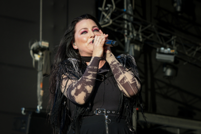 Keywords: amy lee,amy photos,evanescence,live,shows,tour