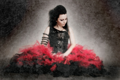 Keywords: amy lee,amy photos,amy pic,evanescence,evanescence pics,the open door,scans,kerrang