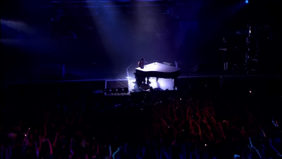 Click to view full size image
==============
amyleefans33391.png amyleefans33391.png