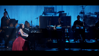 Click to view full size image
==============
amyleefans04441.png amyleefans04441.png